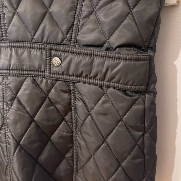 Vince Camuto Sleeveless Vest - Picture 11 of 11